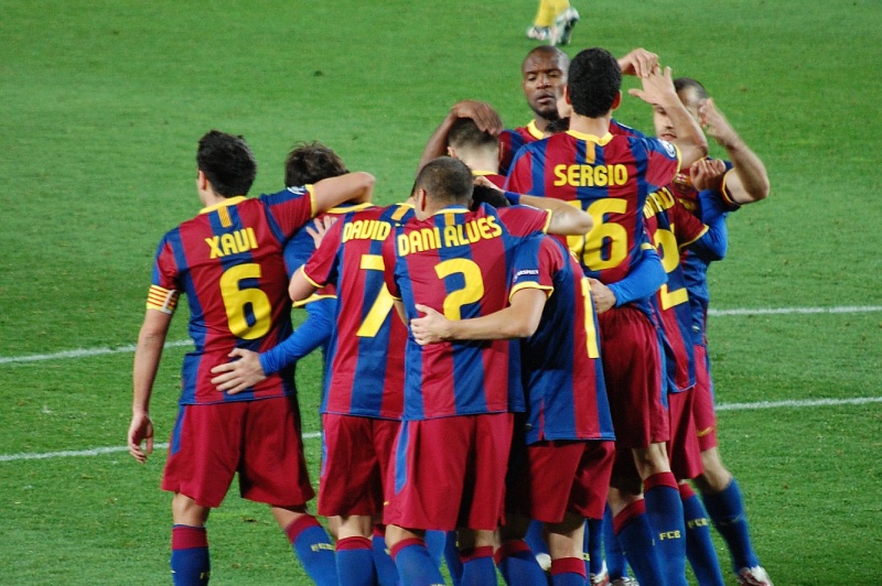 Barcelona fejrer efter at have scoret mål i La Liga